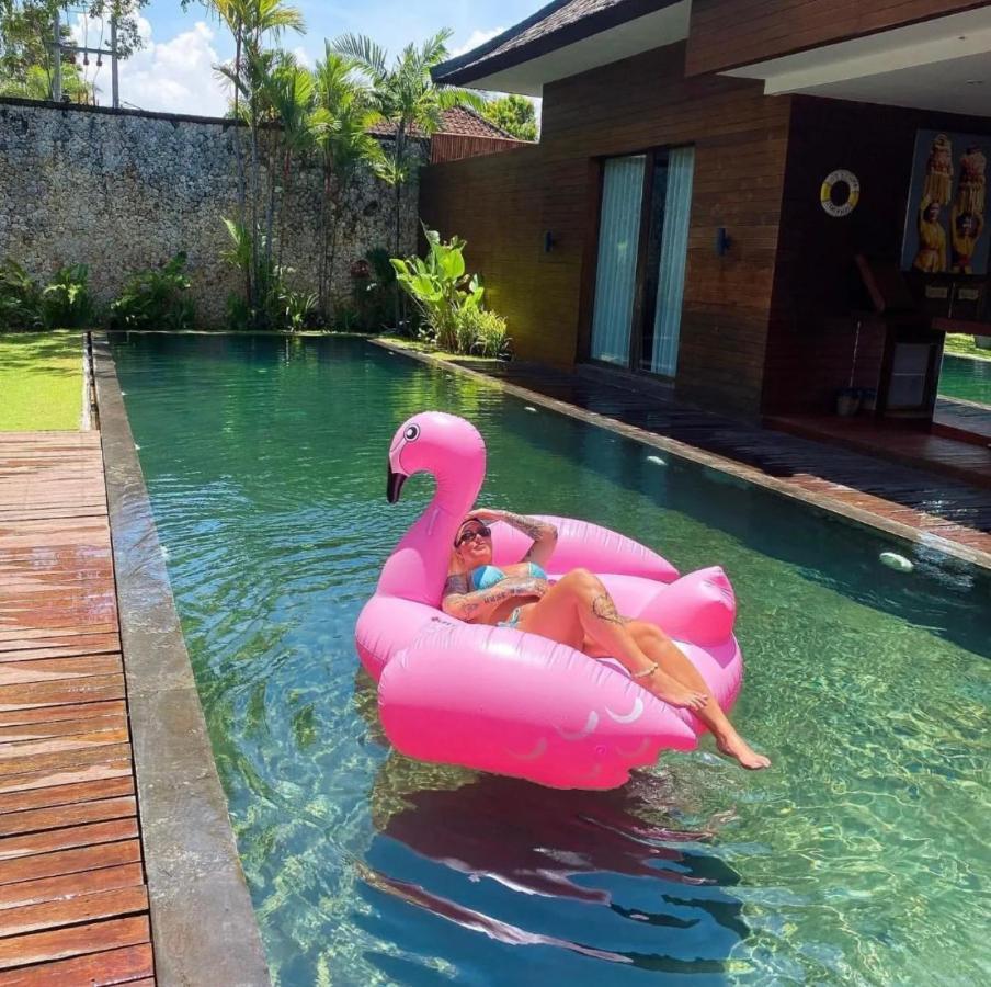 Eko Villa Seminyak - Tropical Villa, Walk To Beach ภายนอก รูปภาพ