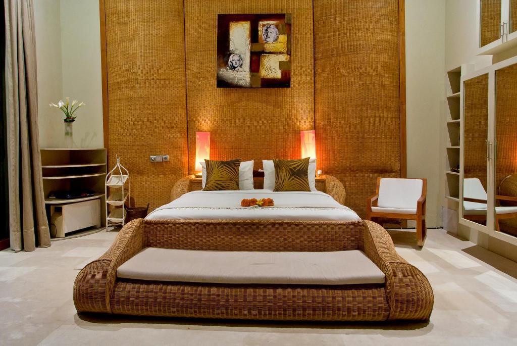 Eko Villa Seminyak - Tropical Villa, Walk To Beach ห้อง รูปภาพ