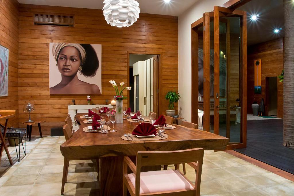 Eko Villa Seminyak - Tropical Villa, Walk To Beach ภายนอก รูปภาพ