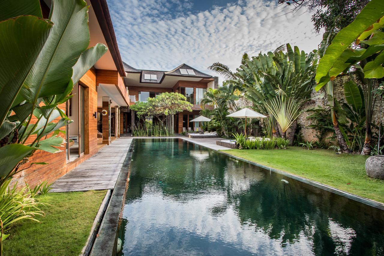 Eko Villa Seminyak - Tropical Villa, Walk To Beach ภายนอก รูปภาพ